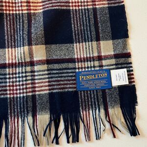 Pendleton Scarf 70s 100% Pure Virgin Wool Plaid Rectangle Neck Scarf Vintage
